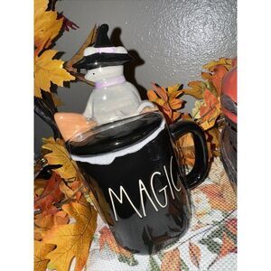 Rae Dunn "Magic" Black  Mug with Gray Cat Topper Halloween‎ New Seasonal